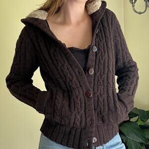 Gap 2004 brown knit cardigan sweater with faux fur lined hood size medium Y2K